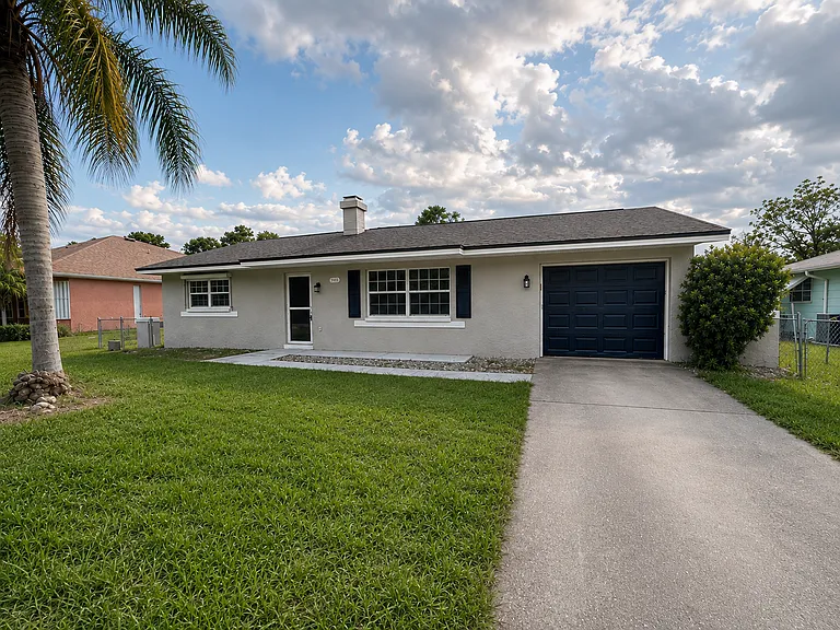 3105 Pellam Blvd — Photo 1