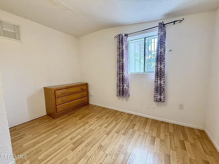 611 New York Ave — Photo 29