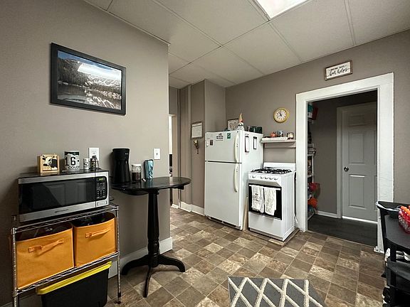 4th image of 2311 5th Ave #1