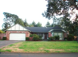 9710 Zircon Dr SW, Lakewood, WA 98498