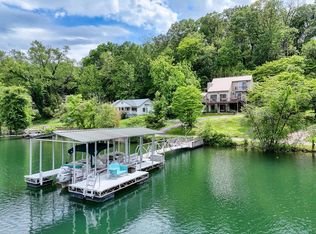197 Kilpatrick Point Dr, Hayesville, NC 28904