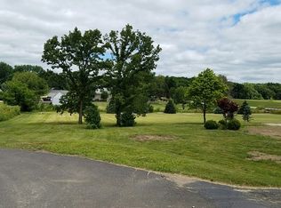 5203 S Skare Ct, Rochelle, IL 61068