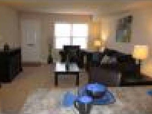 5th image of 6810 Lawrence Ave