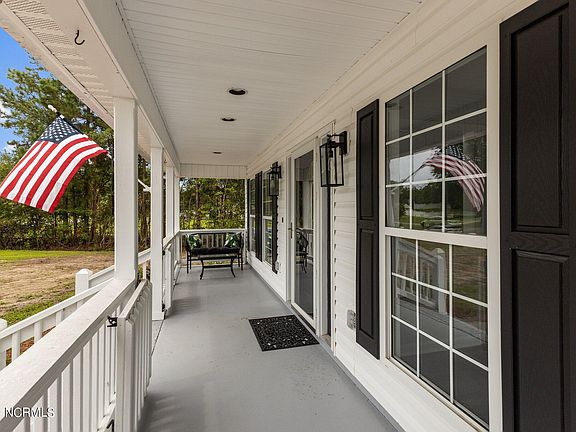 3rd image of 114 Cherry Lane