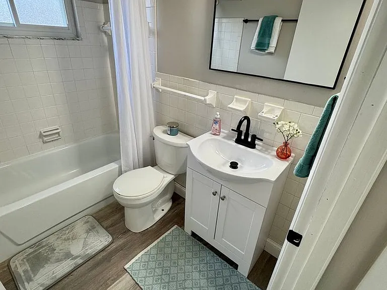 4944-4958 Arbor Village Drive — Photo 25