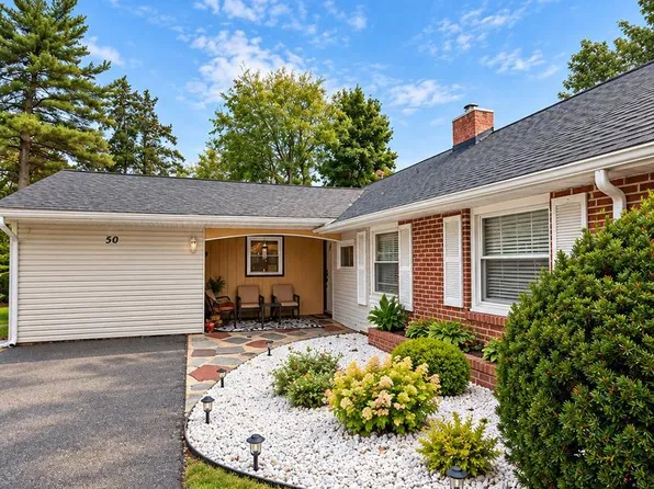 50 Peppermint Ln, Willingboro, NJ 08046