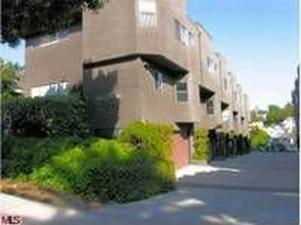 1079 1/2 W Kensington Rd, Los Angeles, CA 90026