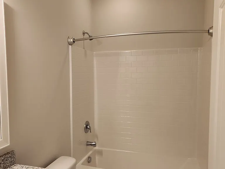 497 Hillsborough Dr — Photo 24