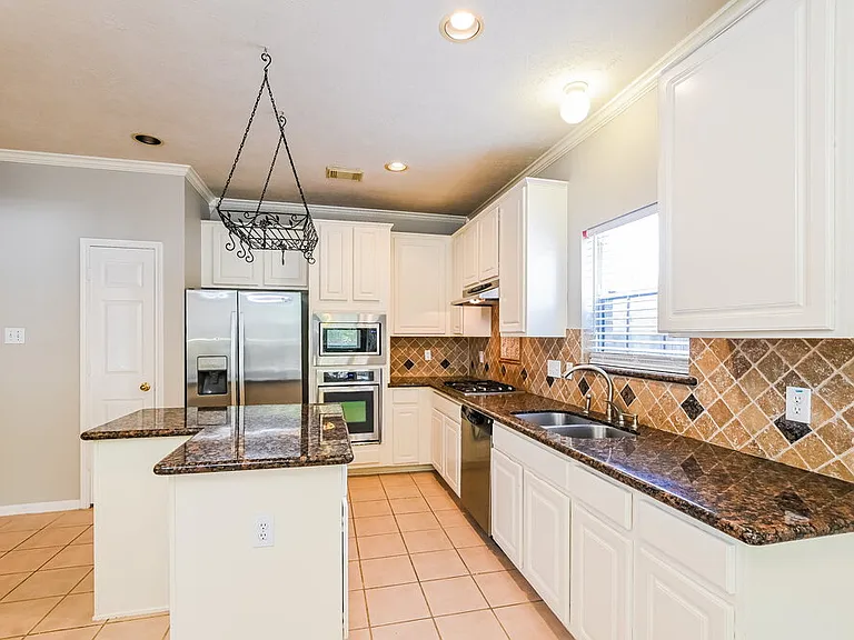 2634 Vermillion Rd — Photo 6