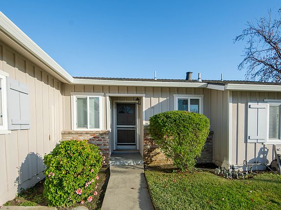 3rd image of 798 Live Oak Way