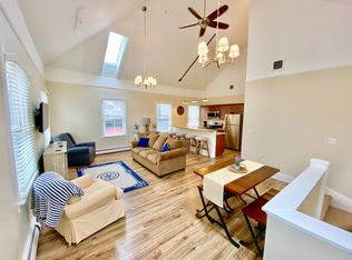 34 Memorial Blvd W #11D, Newport, RI 02840