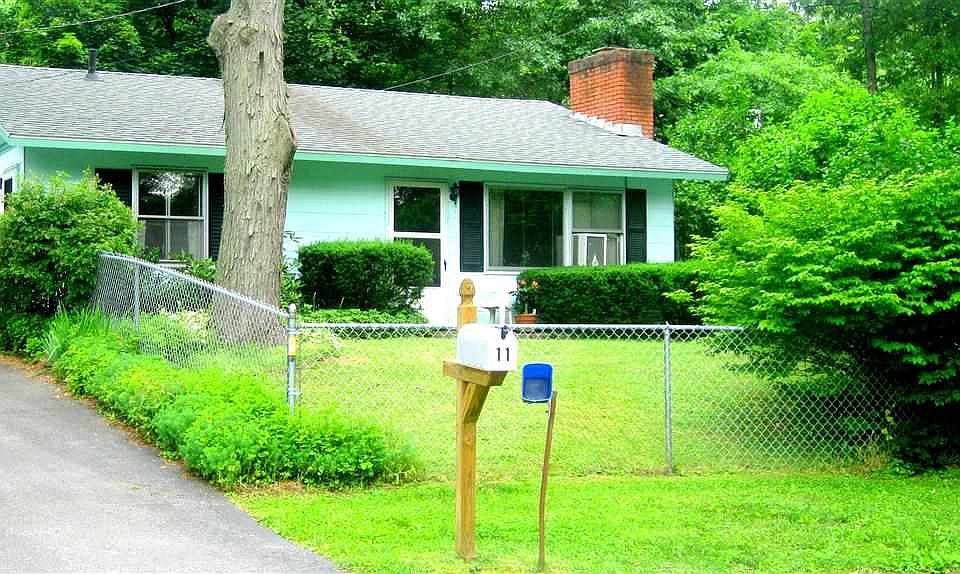1st image of 11 Meadow Ct