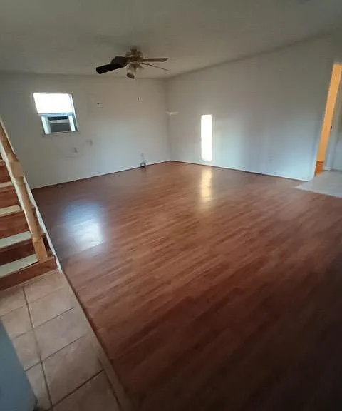 804 Lakeshore Dr — Photo 3