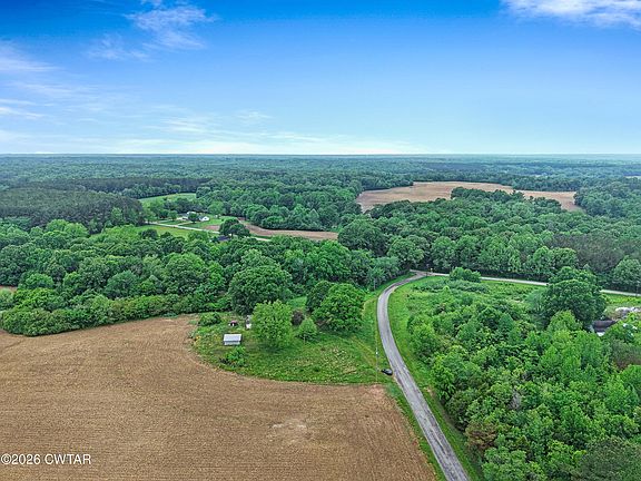 3rd image of 1525 Mill Creek Rd