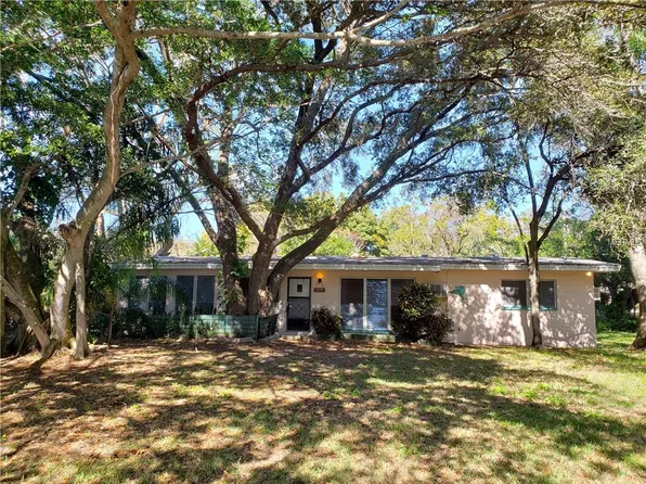 7460 Pescador Pl, Seminole, FL 33772