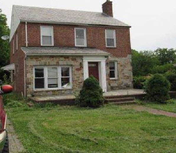 2nd image of 2902 Ailsa Ave