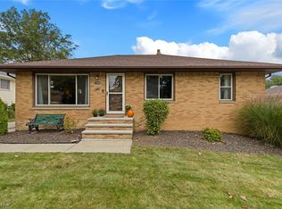 2956 Jeanne Dr, Parma, OH