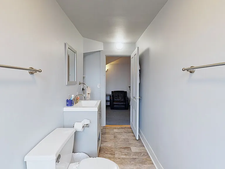38 Trumbull St — Photo 27