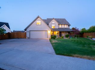 2110 NW Maple Nut Ct, Redmond, OR 97756