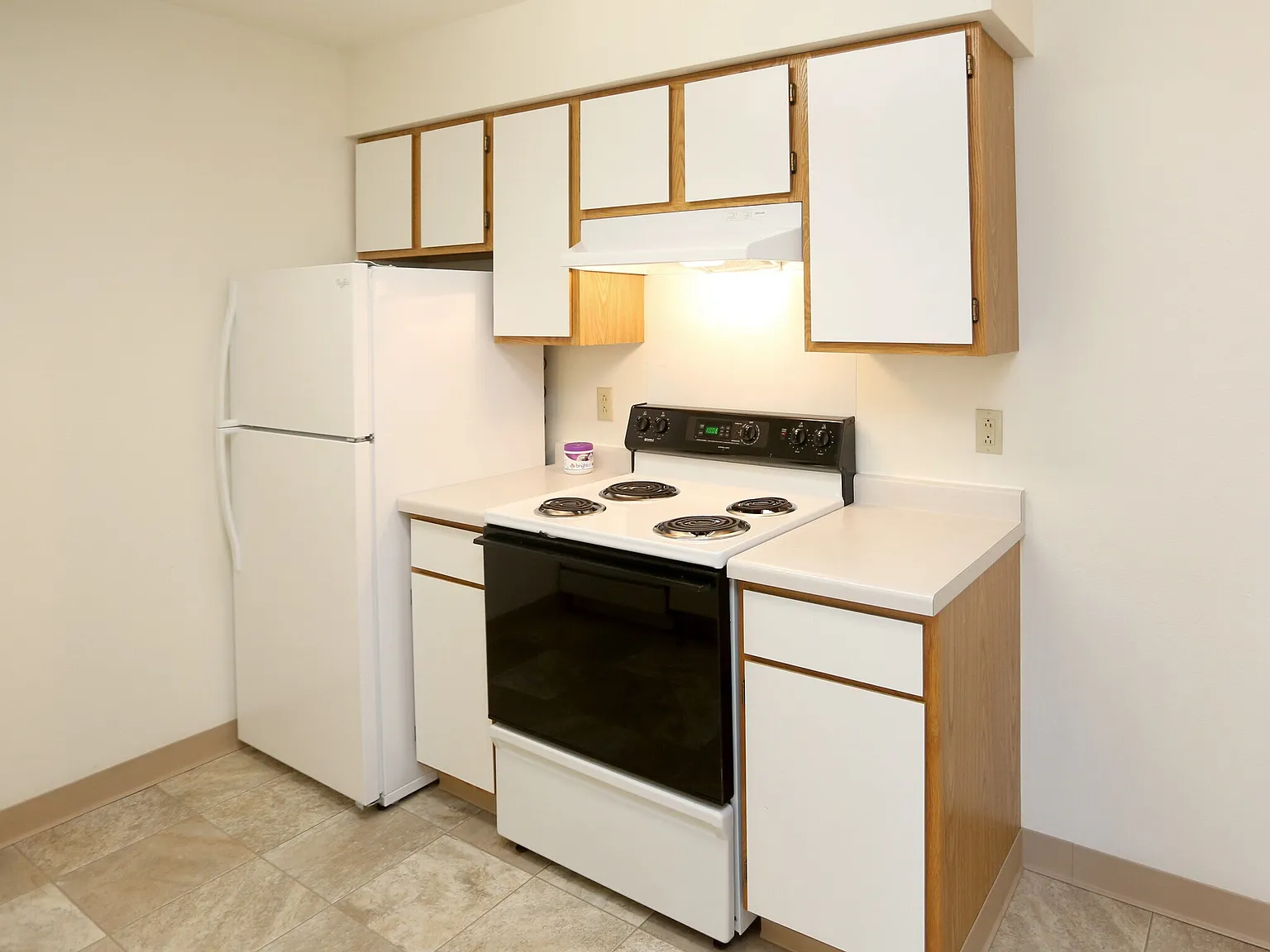 2 bed, 846 sqft, $1,085 — Photo 4
