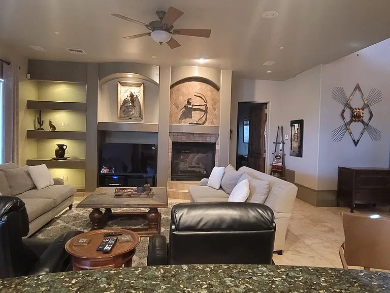 16055 N Overlook Ct — Photo 3