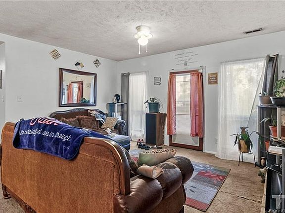 3rd image of 1831 Tryon Drive