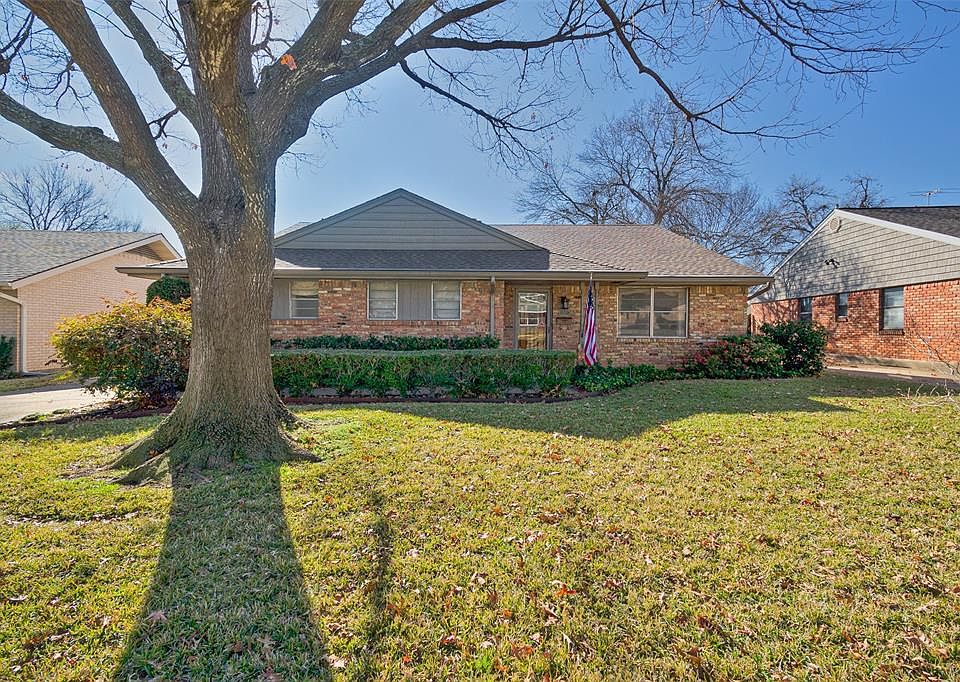1st image of 10338 Mapleridge Dr