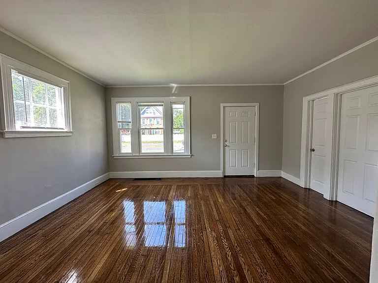 241 Fountain St — Photo 8