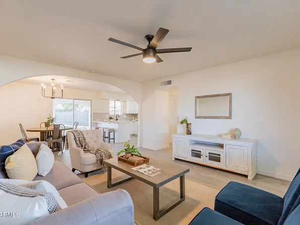 2903 E PUEBLO Avenue, Mesa, AZ 85204