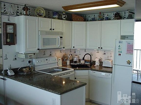 3rd image of 1615 S Lake Park Boulevard #807