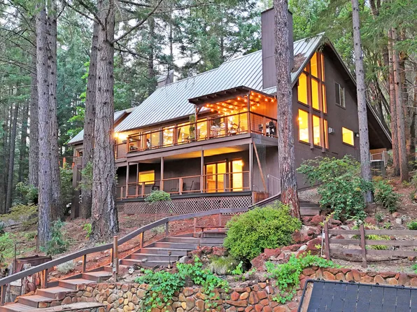 525 Ingalls Ln, Wilderville, OR 97543