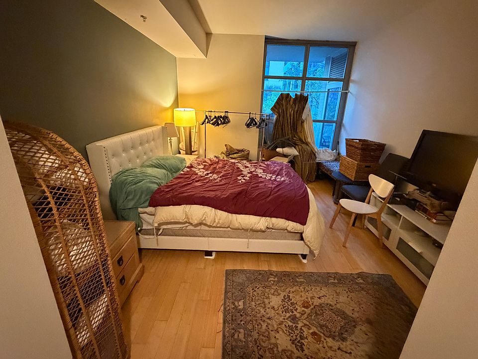 2nd image of 253 10th Ave Unit 334