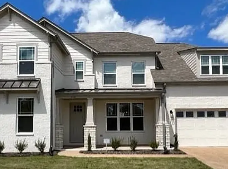 490 Mount Ivy Dr — Photo 1