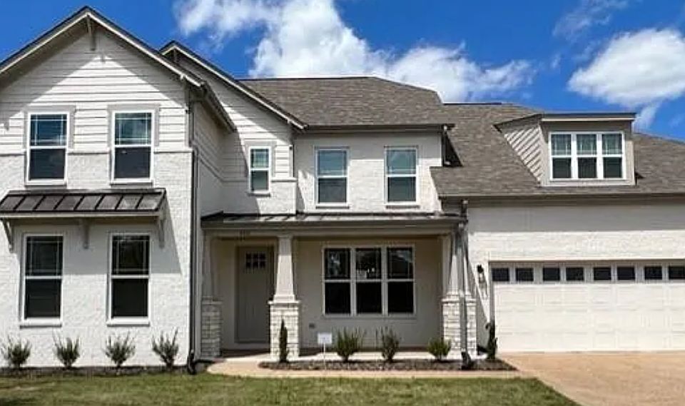1st image of 490 Mount Ivy Dr