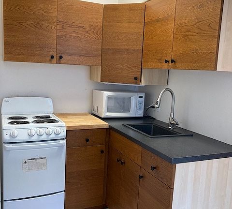 2nd image of 303 E Madison St #1