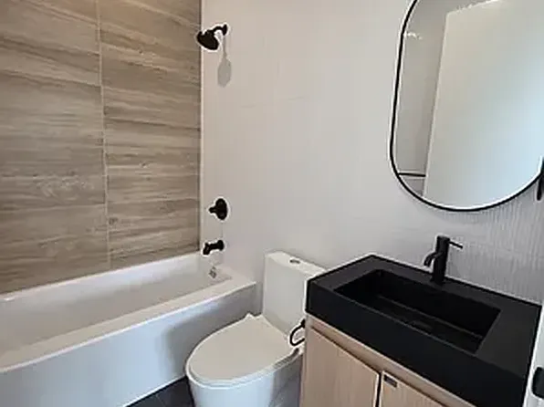 313 Linden Street image 7 of 9