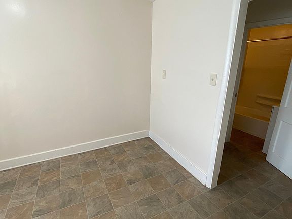 5th image of 3002 Seymour Ave #A
