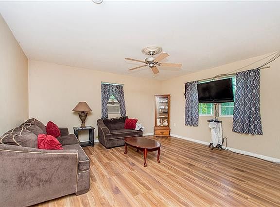 4th image of 28625 Scooter Ln