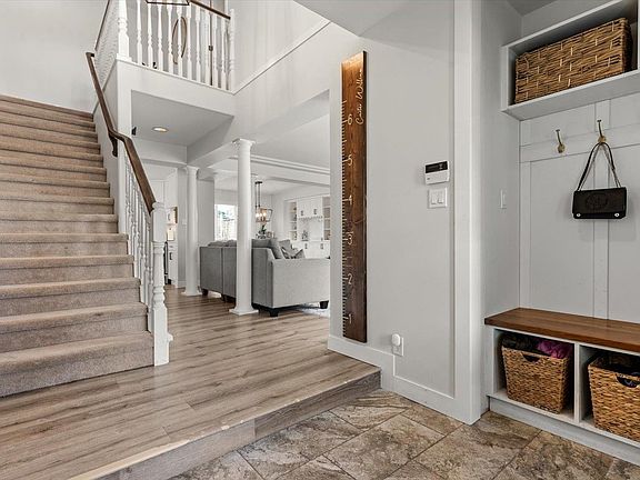 5th image of 5785 Canterbury Dr