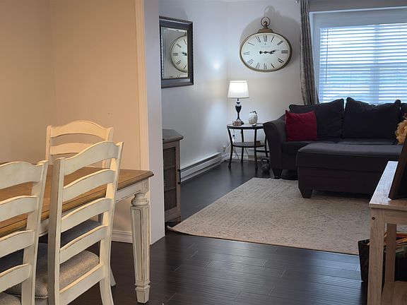 5th image of 1815 Edinburgh St