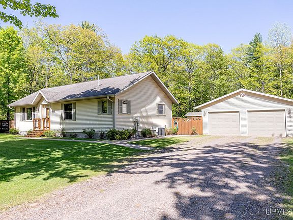 2nd image of 70 Feather Ridge Rd
