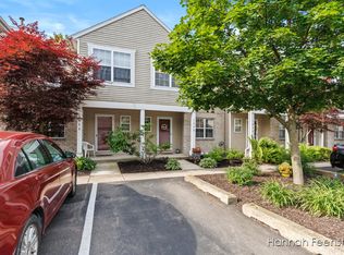1046 Ada Place Dr SE, Grand Rapids, MI