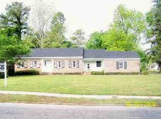 715 N Park St, Mullins, SC 29574