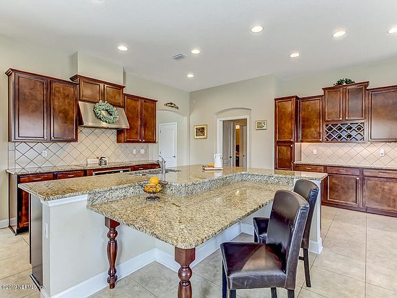 3rd image of 32012 Juniper Parke Dr
