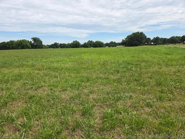 E 1180th Rd, Eufaula, OK 74432