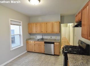 364 Centre St APT 2, Boston, MA 02122