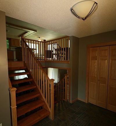 Wide-open Foyer
						:
						Full, open foyer - not your trad. closed-off restricted split-entry.