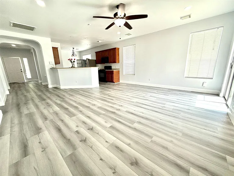 1713 Bowerton Dr — Photo 3