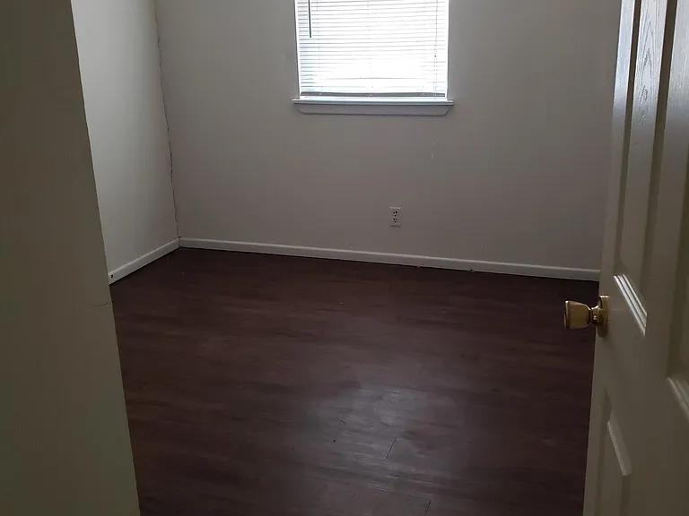 1041 Elk St — Photo 7
