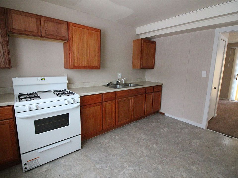 1st image of 32147 Genessee St